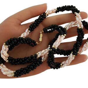 1970s Faux Pale Pink Rice Pearl Necklace Black + Gold Accent Beads L518 -Q5